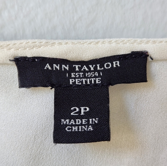 Ann Taylor lace tank top size 2 petite - Picture 4 of 6